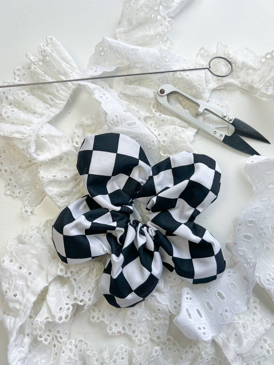 Checkerboard Oversize Flower Scrunchie