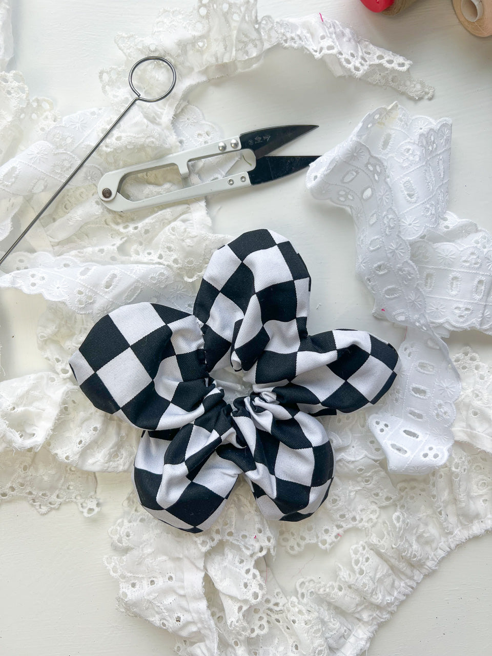 Checkerboard Oversize Flower Scrunchie