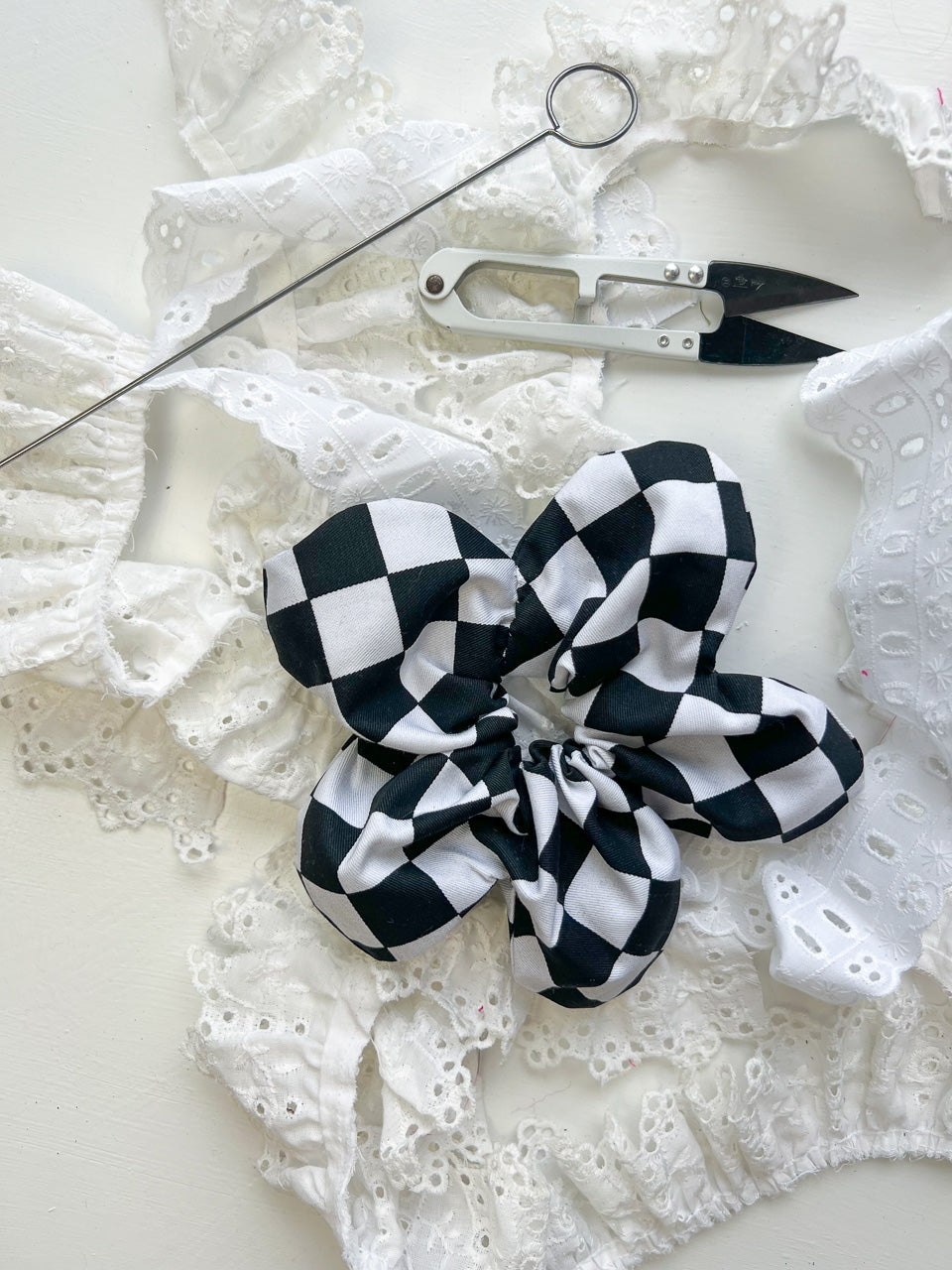 Checkerboard Oversize Flower Scrunchie