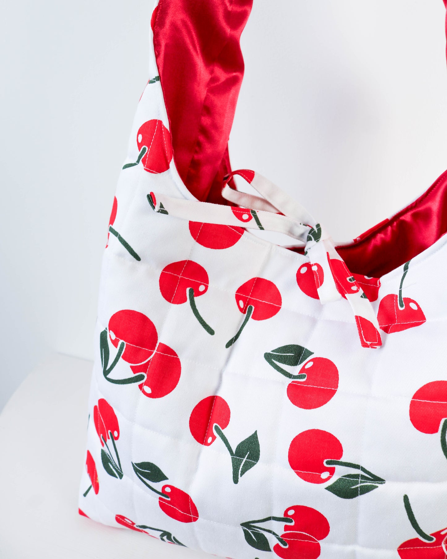 Sonia bag in cherry print - Large