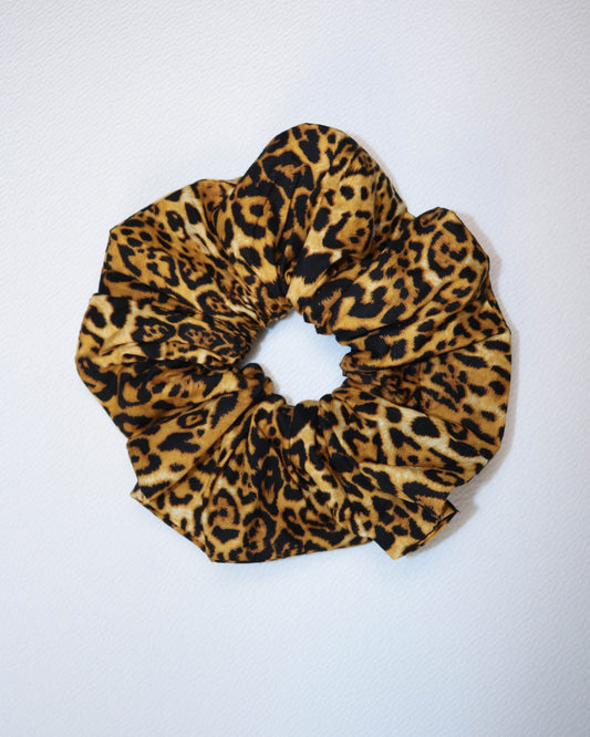 Scrunchie in leopard print