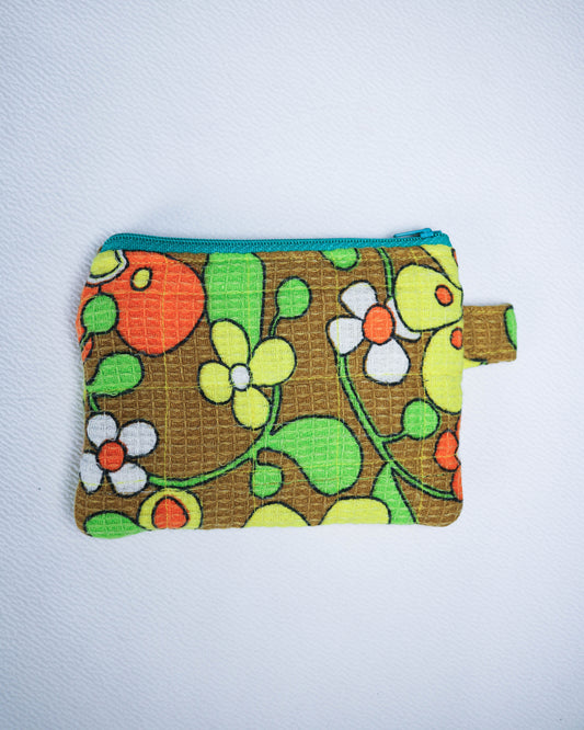 Purse in 70s floral print