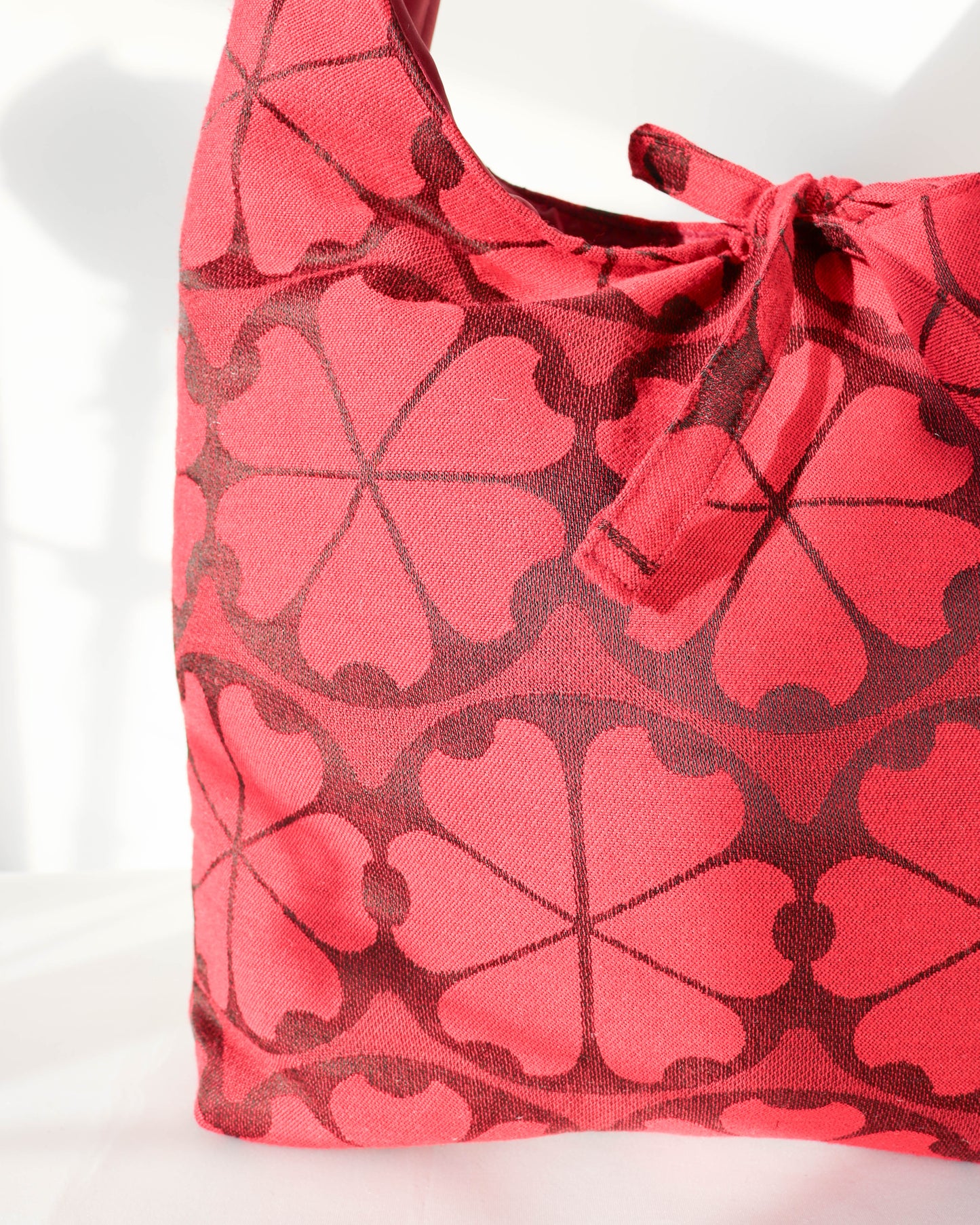Sonia bag in red geometric print - Large