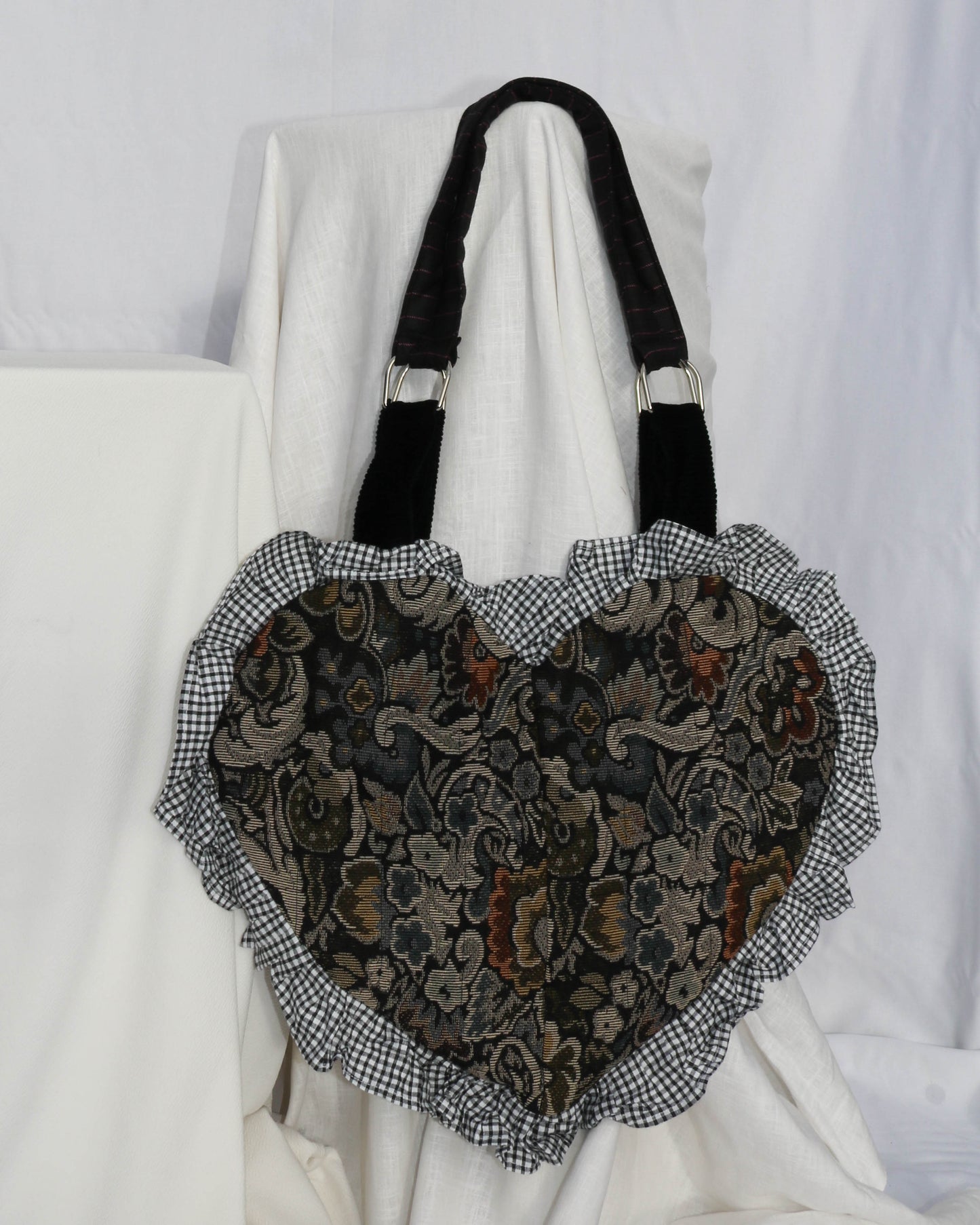 Lottie bag in patchwork tapestry - black and blue