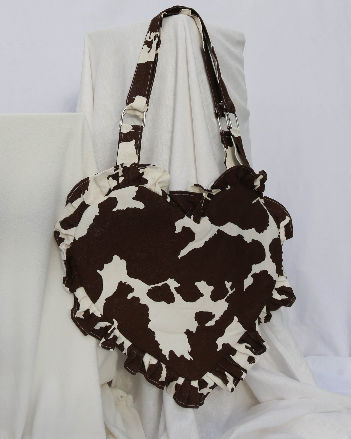 Lottie bag in cow print denim