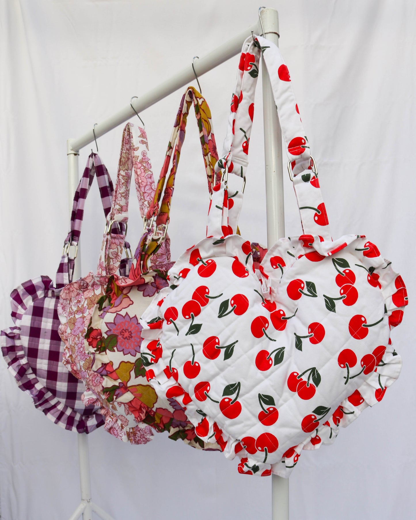 Lottie bag in cherry print